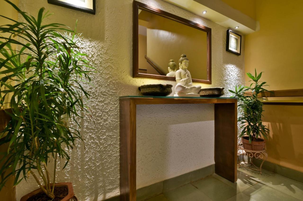 Oyo 807 Hotel Gopika International Goa Exterior photo