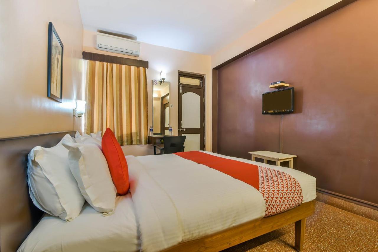 Oyo 807 Hotel Gopika International Goa Exterior photo
