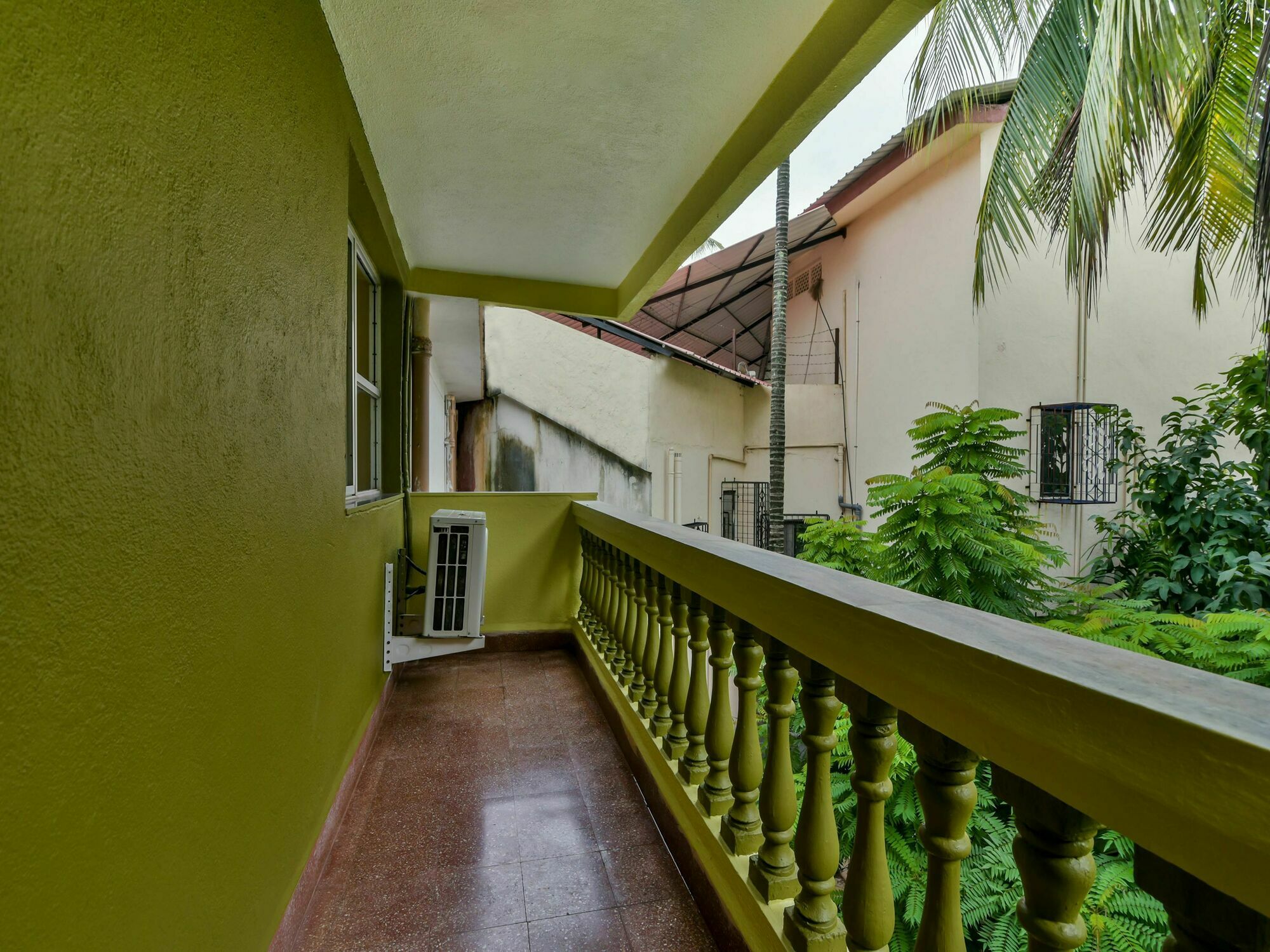 Oyo 807 Hotel Gopika International Goa Exterior photo